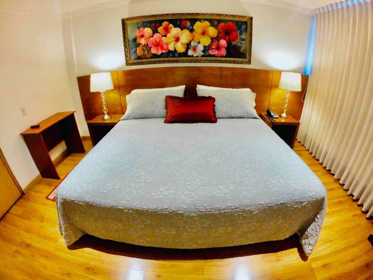 Hotel Casa Mahanaim Colferias, 波哥大 外观 照片