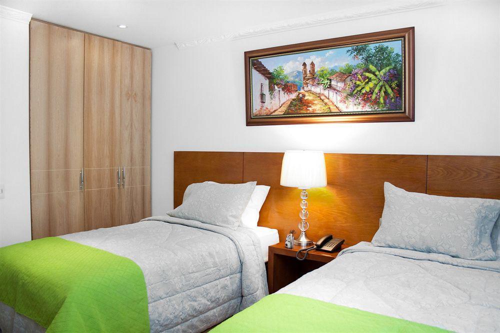 Hotel Casa Mahanaim Colferias, 波哥大 外观 照片